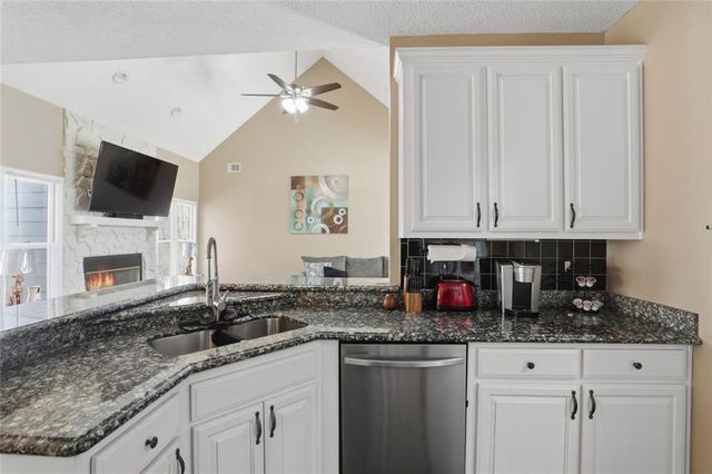 116 Fairbrook Lane, Stockbridge, GA 30281