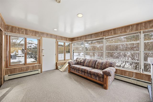 12 Viola Drive, Glen Cove, NY 11542