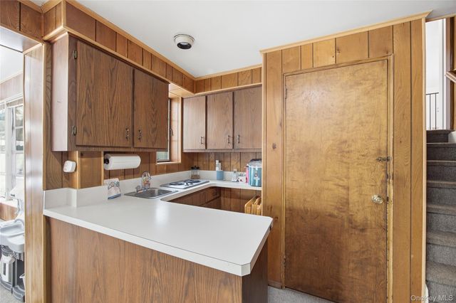 12 Viola Drive, Glen Cove, NY 11542