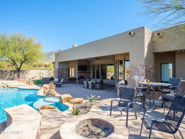 35982 N WILLOW CROSS Drive, Cave Creek, AZ 85331