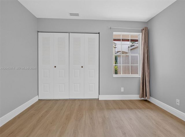 1520 Seabay Road, Weston, FL 33326
