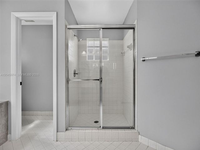 1520 Seabay Road, Weston, FL 33326