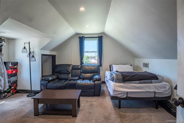 95 Wheeler Avenue, Valley Stream, NY 11580