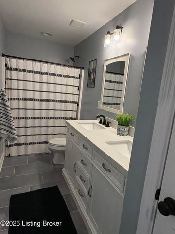 121 Lillian Ct, Shepherdsville, KY 40165