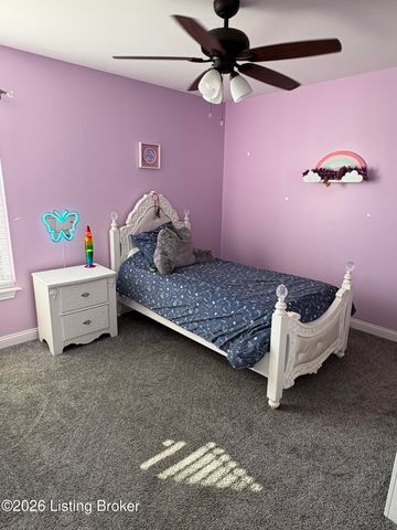 121 Lillian Ct, Shepherdsville, KY 40165