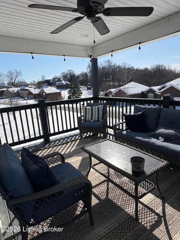 121 Lillian Ct, Shepherdsville, KY 40165