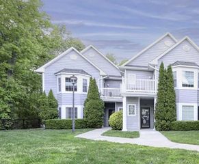 402 Okeefe Court, Oakdale, NY 11769