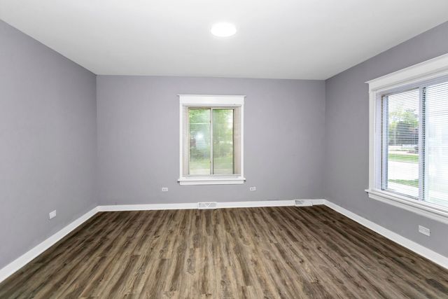 209 E Washington Street, West Chicago, IL 60185