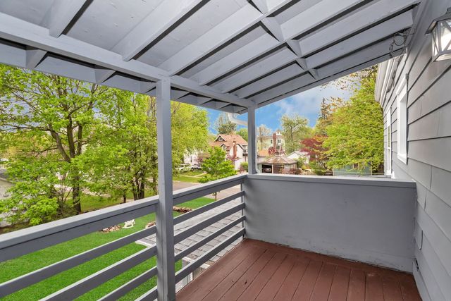 209 E Washington Street, West Chicago, IL 60185