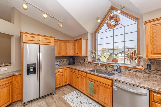 609 W 7th Avenue, Osakis, MN 56360