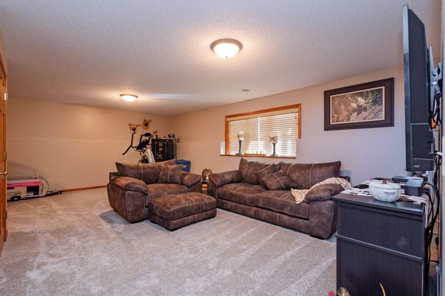 609 W 7th Avenue, Osakis, MN 56360