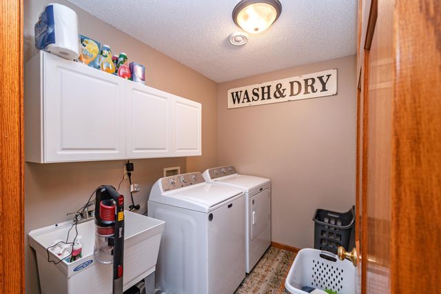 609 W 7th Avenue, Osakis, MN 56360