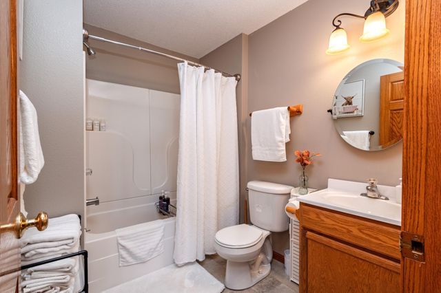 609 W 7th Avenue, Osakis, MN 56360