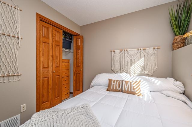 609 W 7th Avenue, Osakis, MN 56360