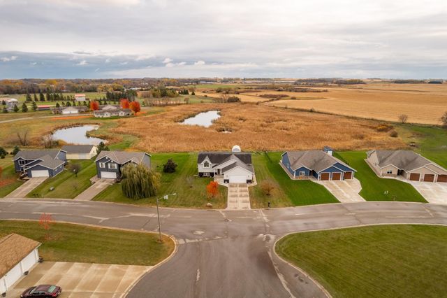 609 W 7th Avenue, Osakis, MN 56360