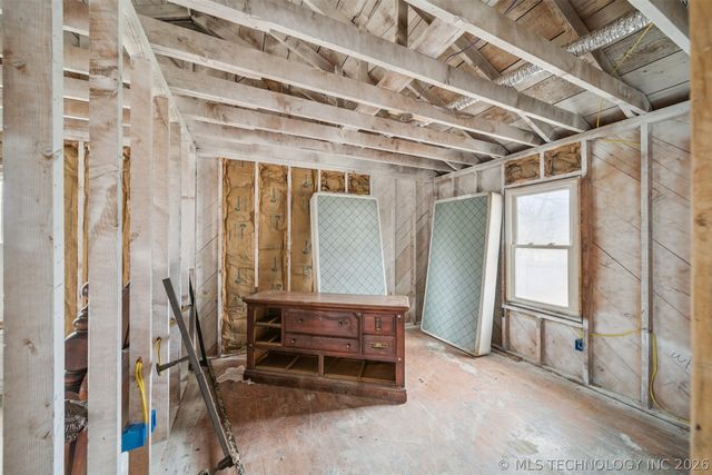 902 SE 2nd Street, Pryor, OK 74361