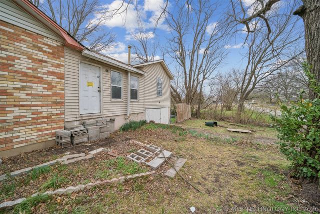 902 SE 2nd Street, Pryor, OK 74361