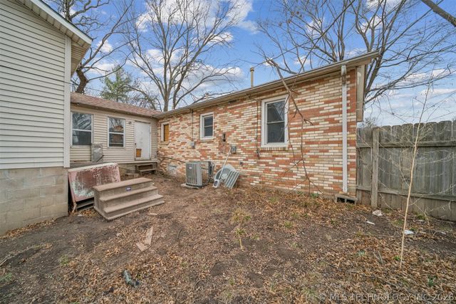 902 SE 2nd Street, Pryor, OK 74361