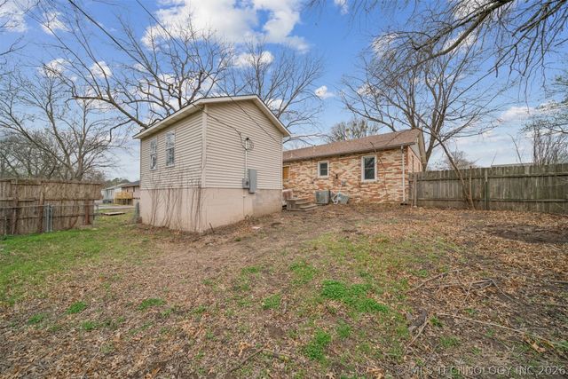 902 SE 2nd Street, Pryor, OK 74361