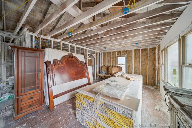 902 SE 2nd Street, Pryor, OK 74361