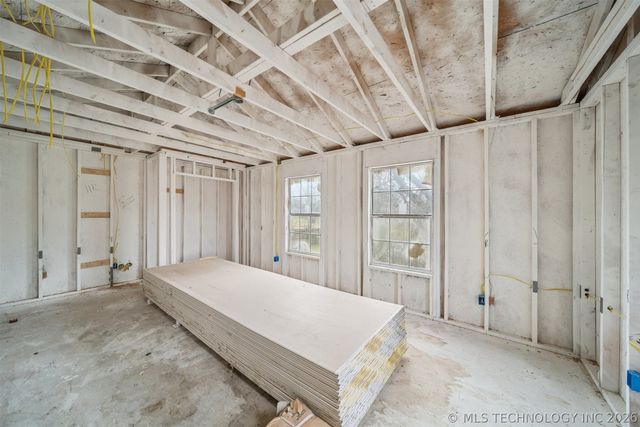 902 SE 2nd Street, Pryor, OK 74361