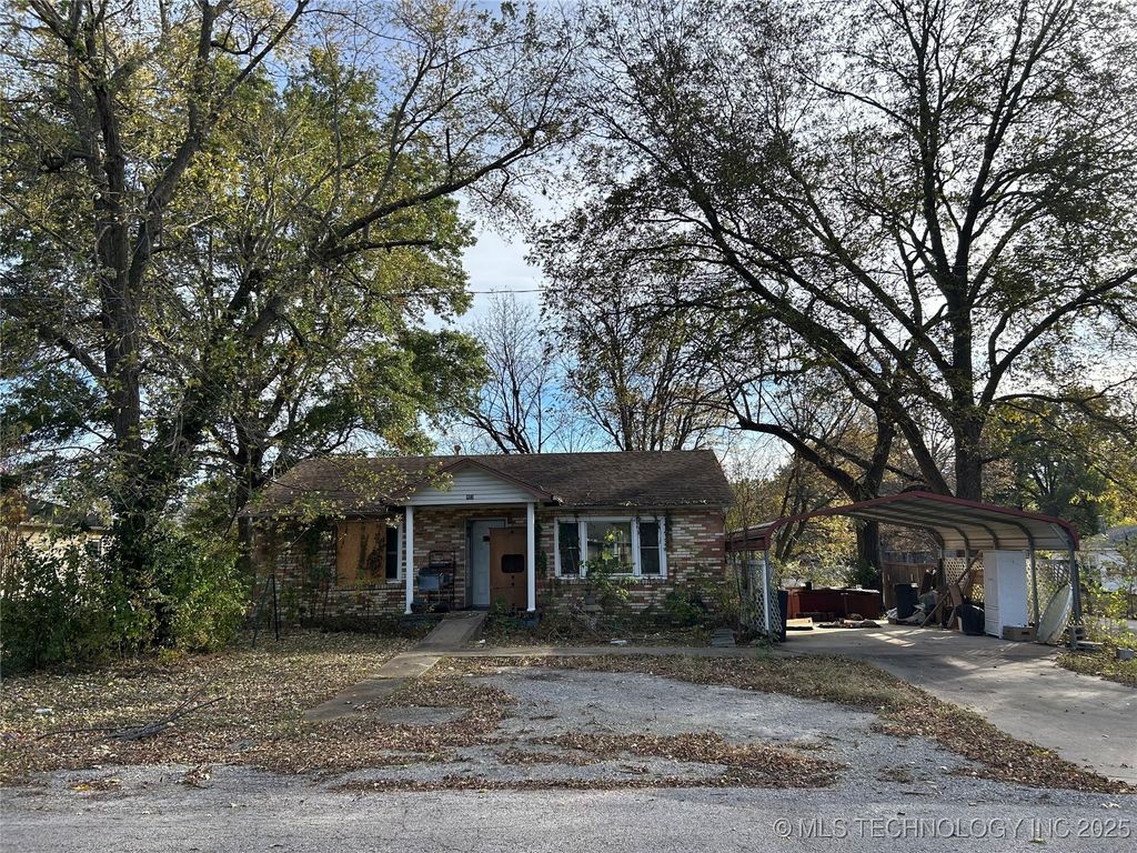 902 SE 2nd Street, Pryor, OK 74361