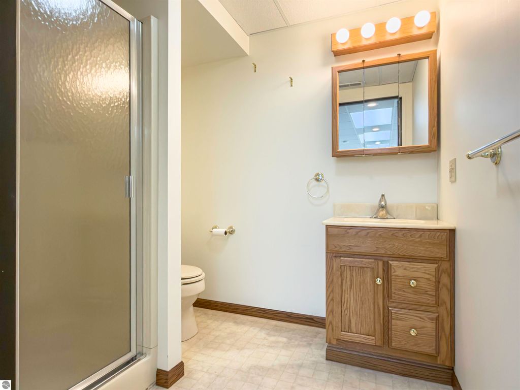 Image 35 of property listing at 350 Applewood Lane, Mt Pleasant, MI 48858