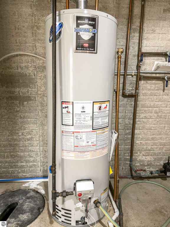 Image 40 of property listing at 350 Applewood Lane, Mt Pleasant, MI 48858