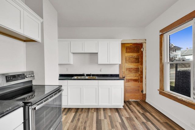 1031 W Washington STREET, West Bend, WI 53095