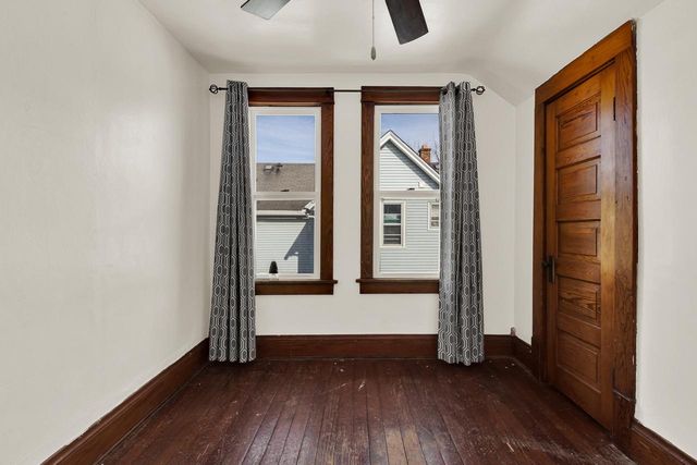 1031 W Washington STREET, West Bend, WI 53095