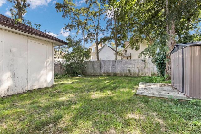 1031 W Washington STREET, West Bend, WI 53095