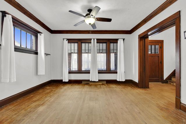 1031 W Washington STREET, West Bend, WI 53095