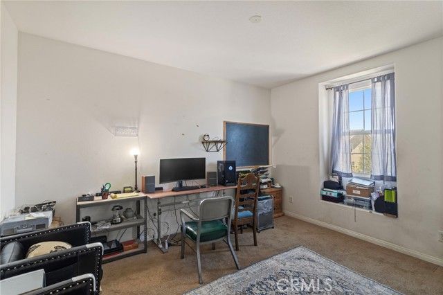 3042 San Luis Drive, Lancaster, CA 93535