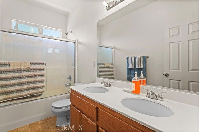 3042 San Luis Drive, Lancaster, CA 93535