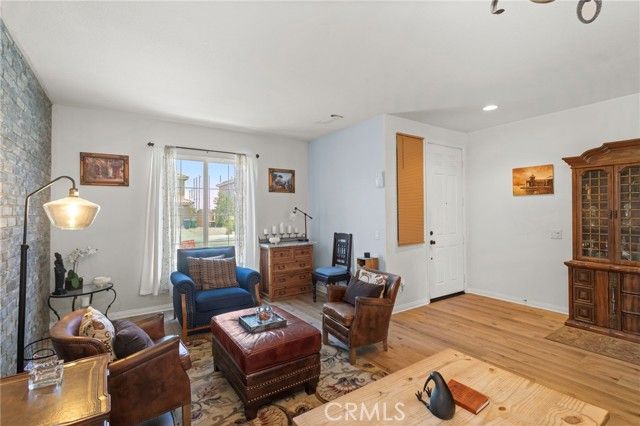 3042 San Luis Drive, Lancaster, CA 93535