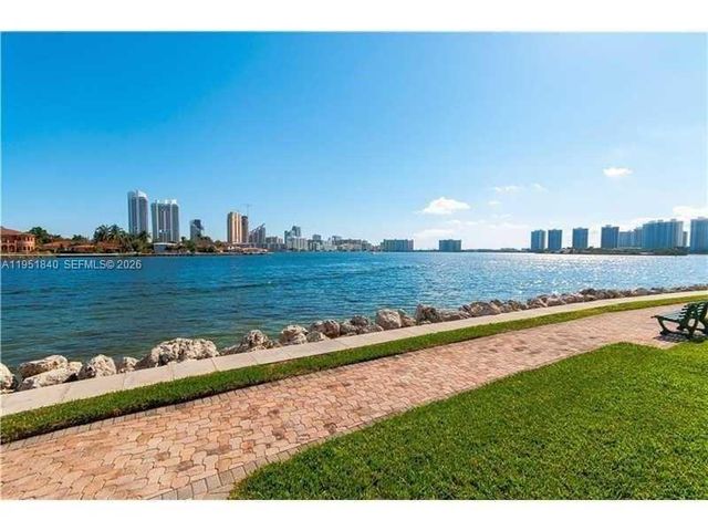 3600 Mystic Pointe Dr 1117, Aventura, FL 33180