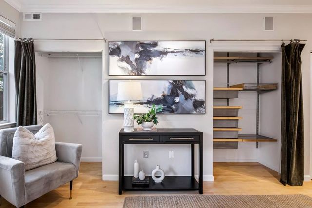 2160 Santa Cruz Avenue 22, Menlo Park, CA 94025