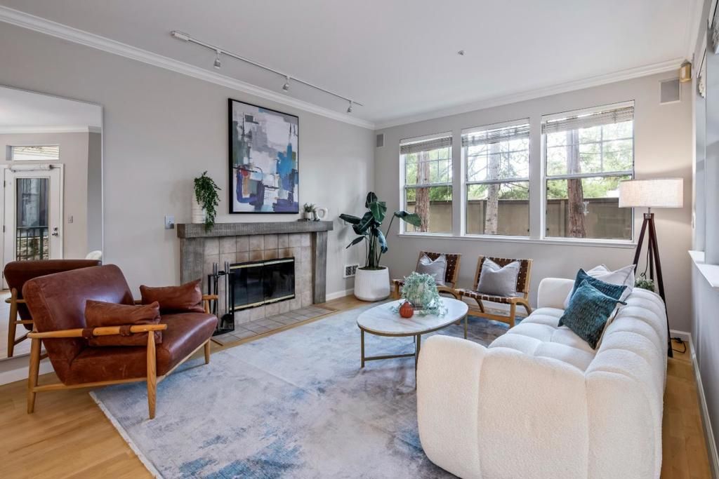 2160 Santa Cruz Avenue 22, Menlo Park, CA 94025