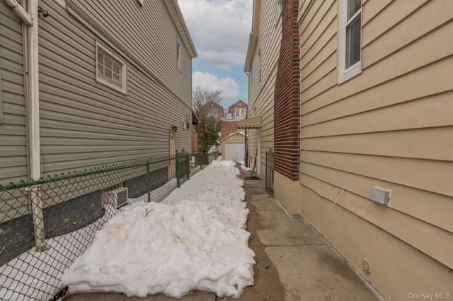 1210 117th Street, College Point, NY 11356