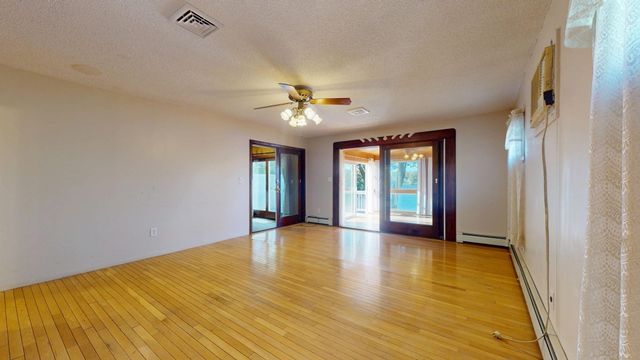41 Lakeshore Dr, Bellingham, MA 02019