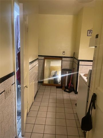 147 Wentworth Avenue, Cranston, RI 02905