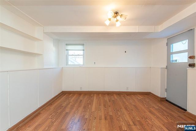 149 Village Circle West, Paramus, NJ 07652