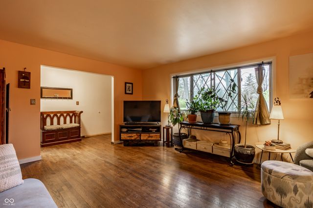 7625 Station Street, Indianapolis, IN 46240