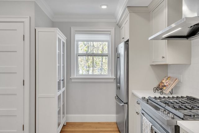 18 Tufts St 4, Cambridge, MA 02139