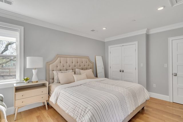 18 Tufts St 4, Cambridge, MA 02139