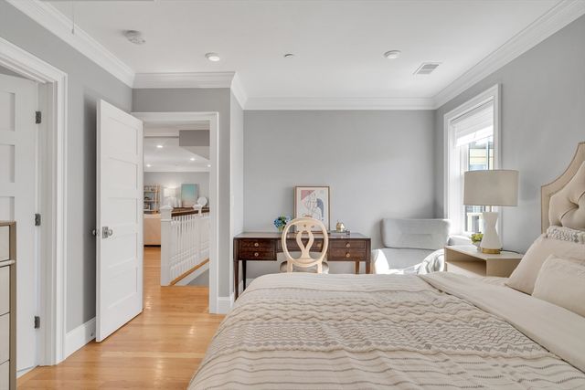 18 Tufts St 4, Cambridge, MA 02139