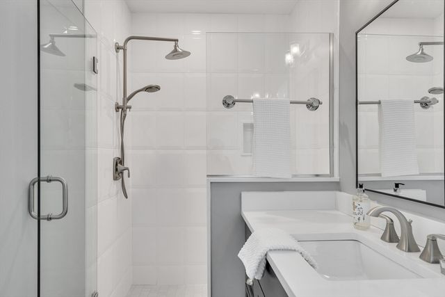 18 Tufts St 4, Cambridge, MA 02139