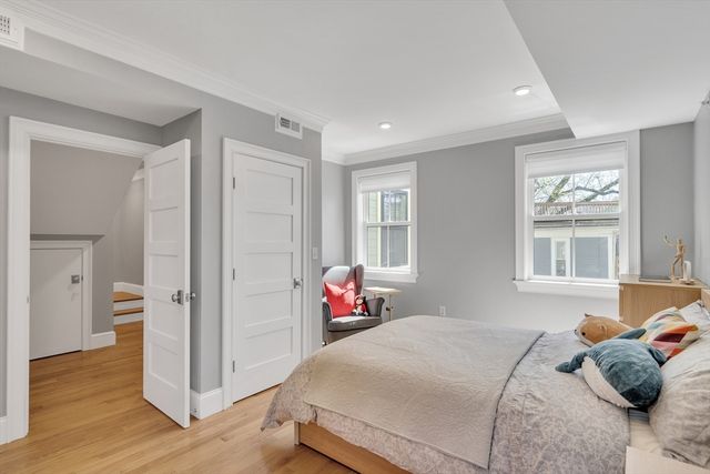 18 Tufts St 4, Cambridge, MA 02139