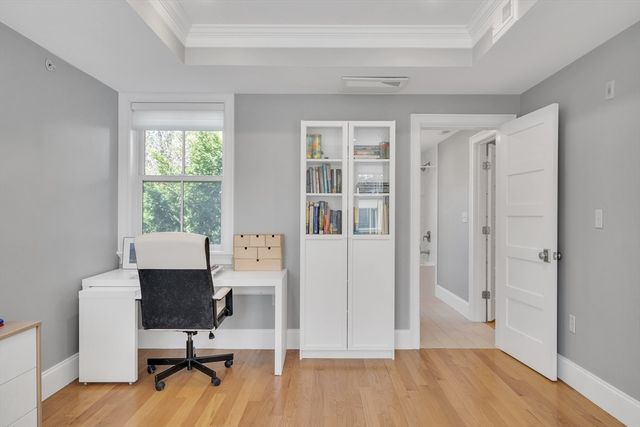 18 Tufts St 4, Cambridge, MA 02139