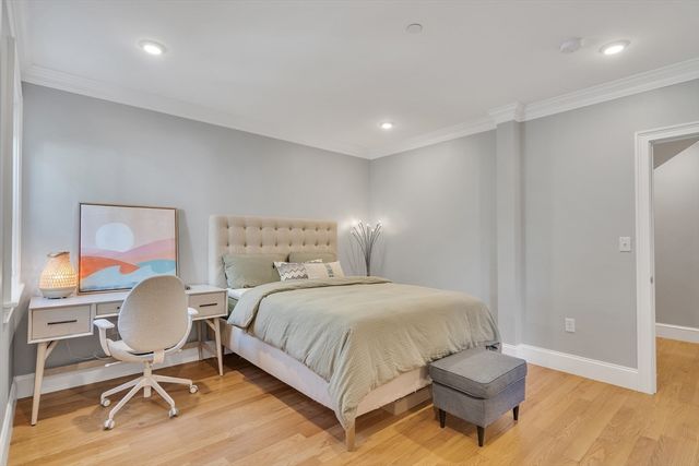 18 Tufts St 4, Cambridge, MA 02139